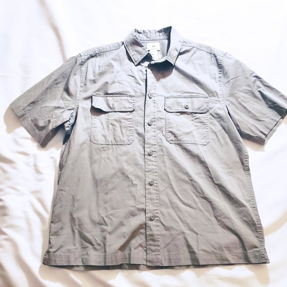 H&M Men's Gray Relaxed Fit Button Down Short Sleeve Shirt - Picture 1 of 2